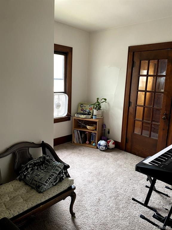 556 N HAGADORN Road, East Lansing, MI 48823 — Photo 11