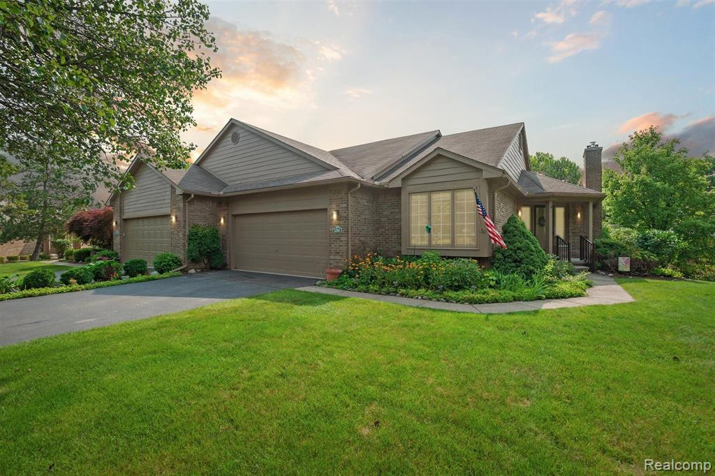 1250 PEPPERIDGE Way, Ann Arbor, MI 48105 — front exterior