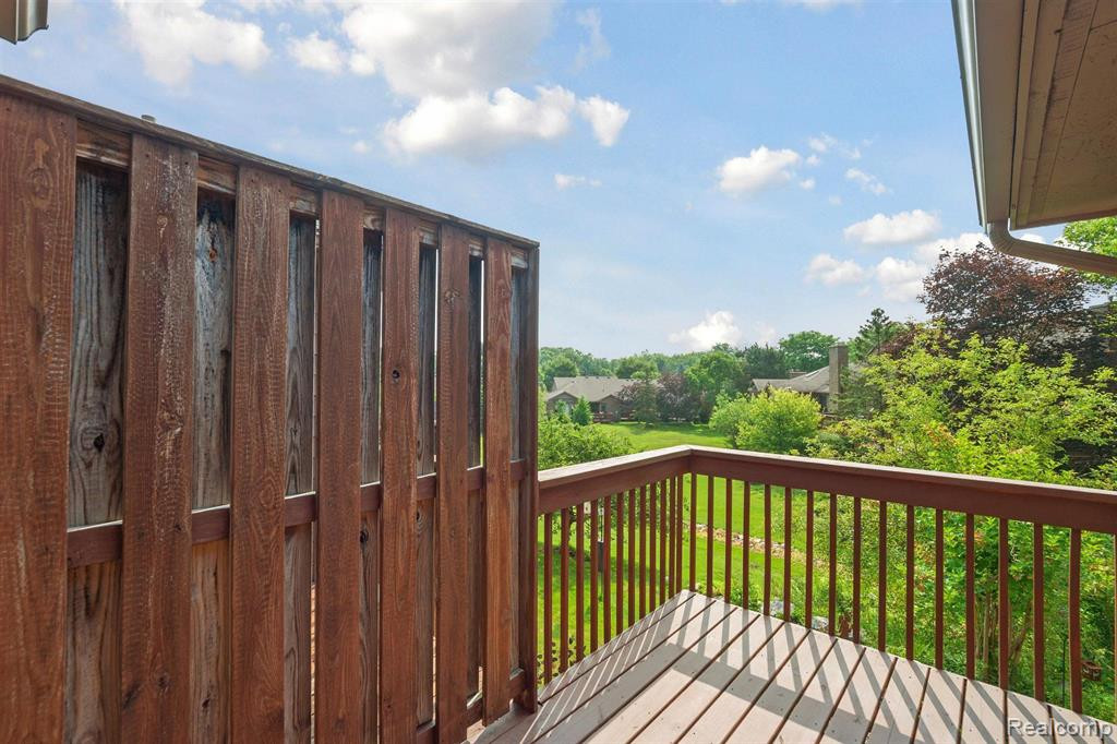 1250 PEPPERIDGE Way, Ann Arbor, MI 48105 — Photo 26