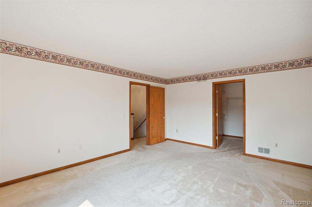 1250 PEPPERIDGE Way, Ann Arbor, MI 48105 — Photo 28