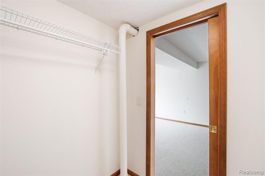 1250 PEPPERIDGE Way, Ann Arbor, MI 48105 — Photo 42