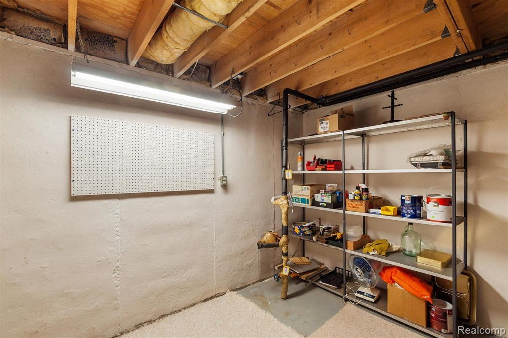 1250 PEPPERIDGE Way, Ann Arbor, MI 48105 — Photo 46