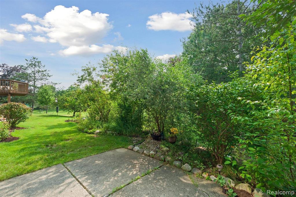 1250 PEPPERIDGE Way, Ann Arbor, MI 48105 — Photo 49