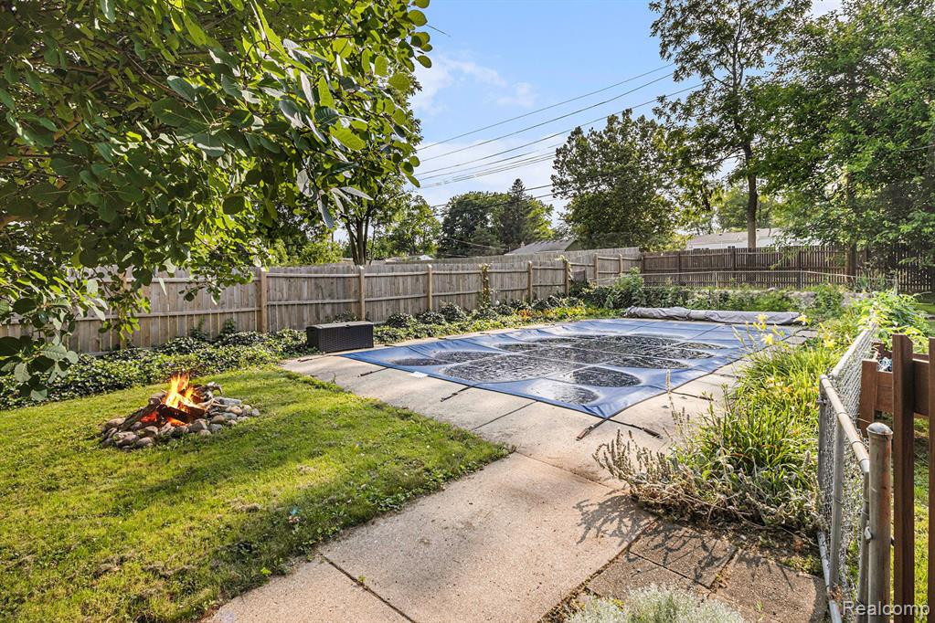 3300 FERNWOOD Avenue, Ann Arbor, MI 48108 — Photo 8
