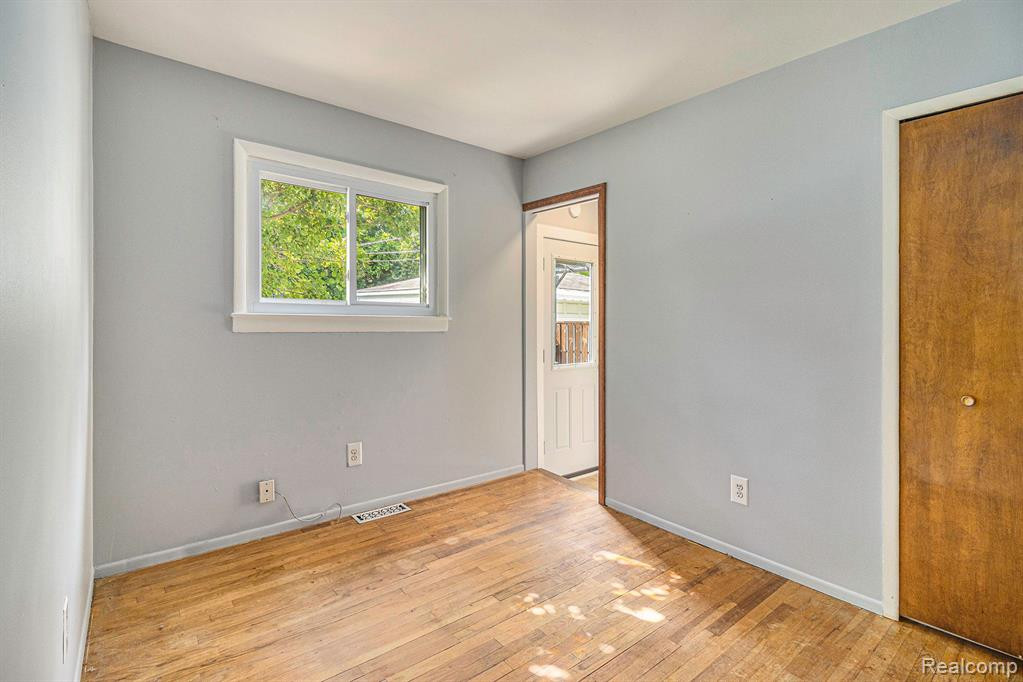3300 FERNWOOD Avenue, Ann Arbor, MI 48108 — Photo 19
