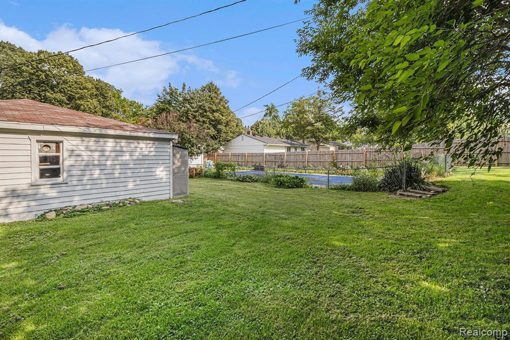 3300 FERNWOOD Avenue, Ann Arbor, MI 48108 — Photo 25