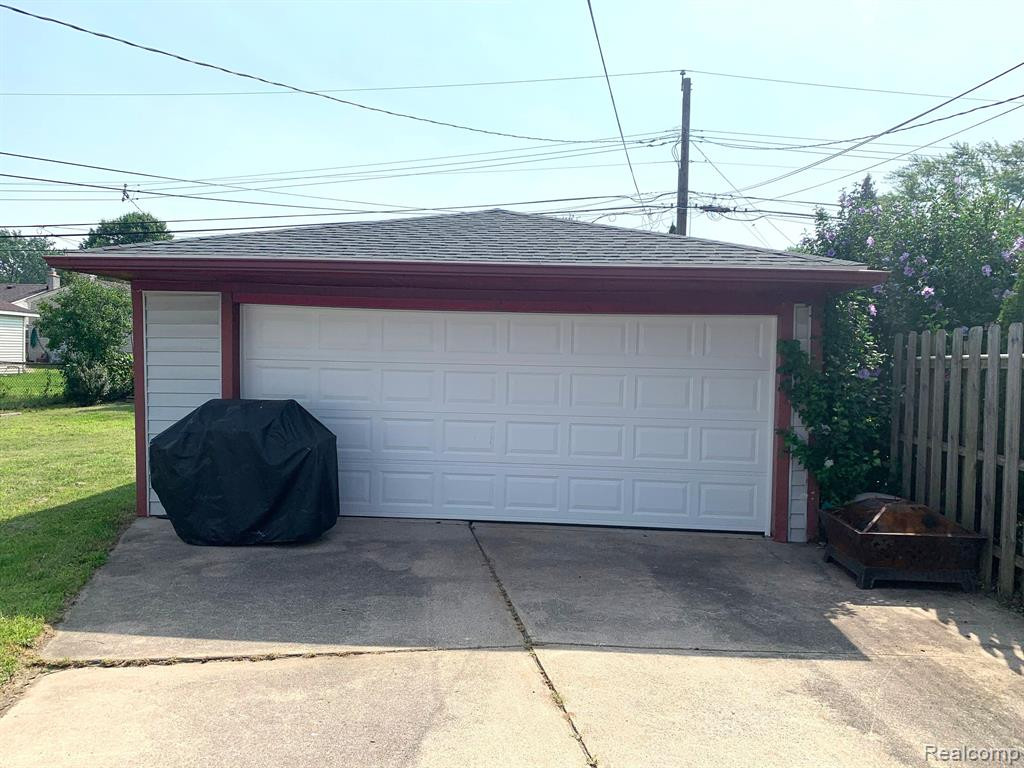 8424 ALTON Street, Canton, MI 48187 — Photo 22