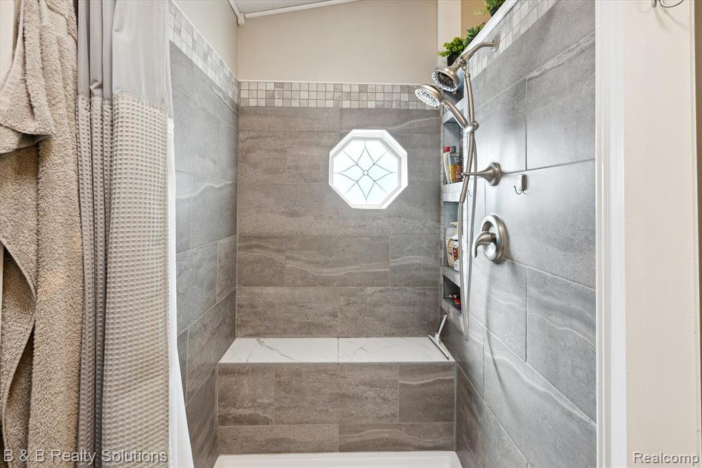 2378 DODDS Road, North Branch, MI 48461 — Photo 24