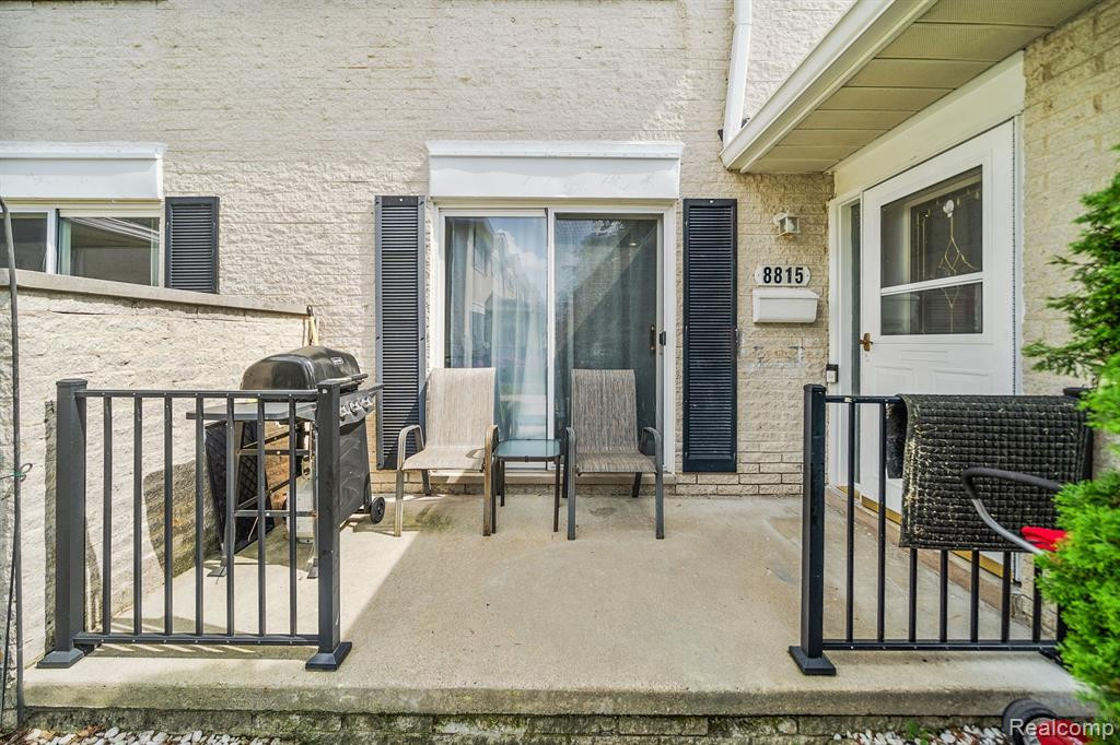 8815 GEORGE F BUNKER Boulevard, Sterling Heights, MI 48313 — Photo 3