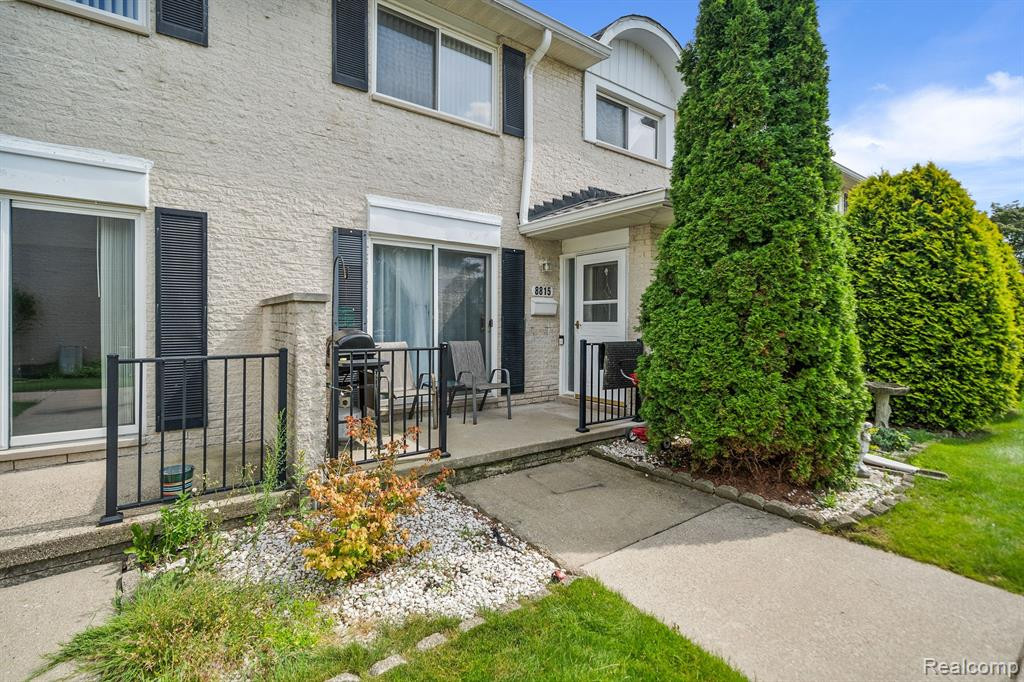 8815 GEORGE F BUNKER Boulevard, Sterling Heights, MI 48313 — Photo 5