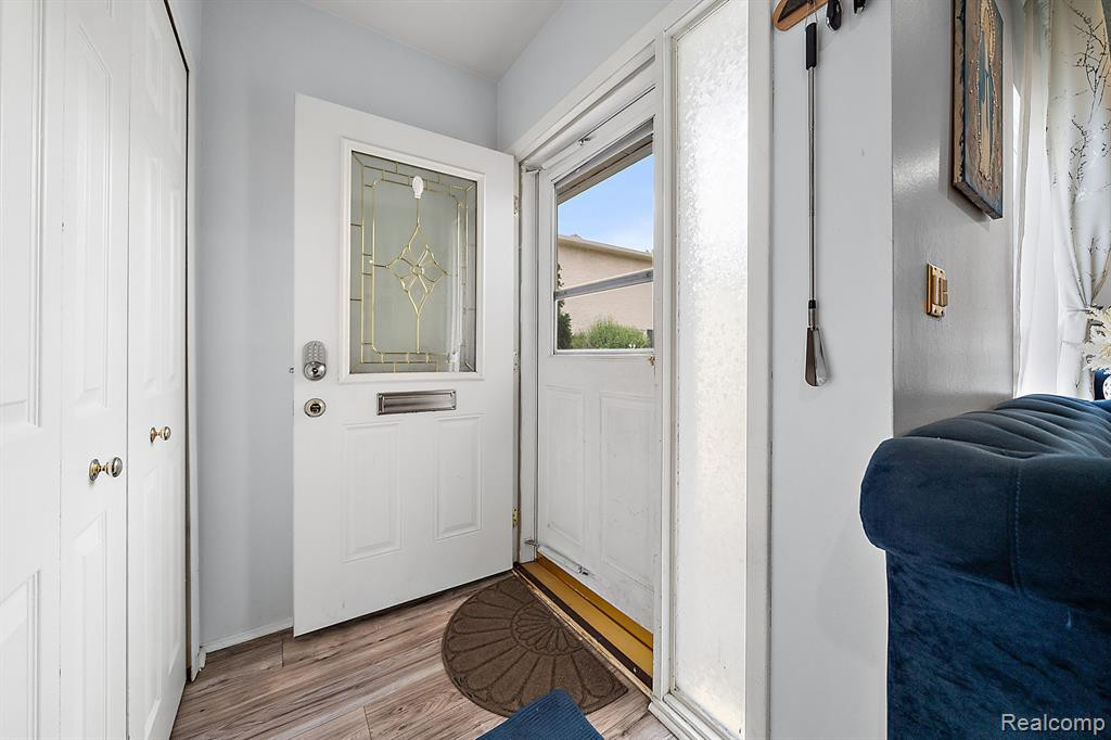 8815 GEORGE F BUNKER Boulevard, Sterling Heights, MI 48313 — Photo 9