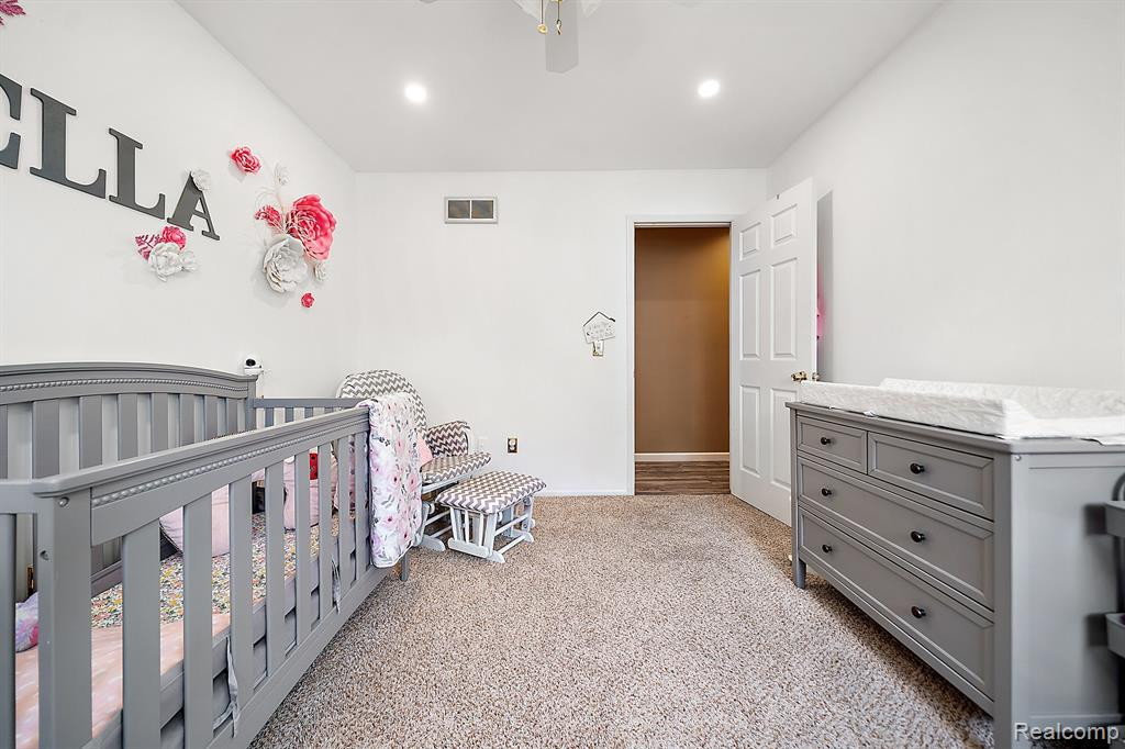8815 GEORGE F BUNKER Boulevard, Sterling Heights, MI 48313 — Photo 23