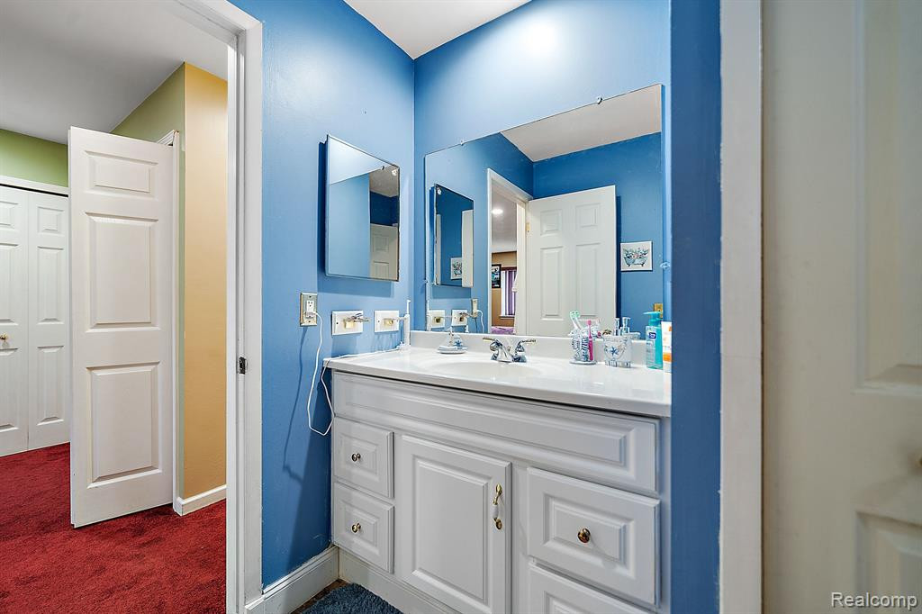 8815 GEORGE F BUNKER Boulevard, Sterling Heights, MI 48313 — Photo 27
