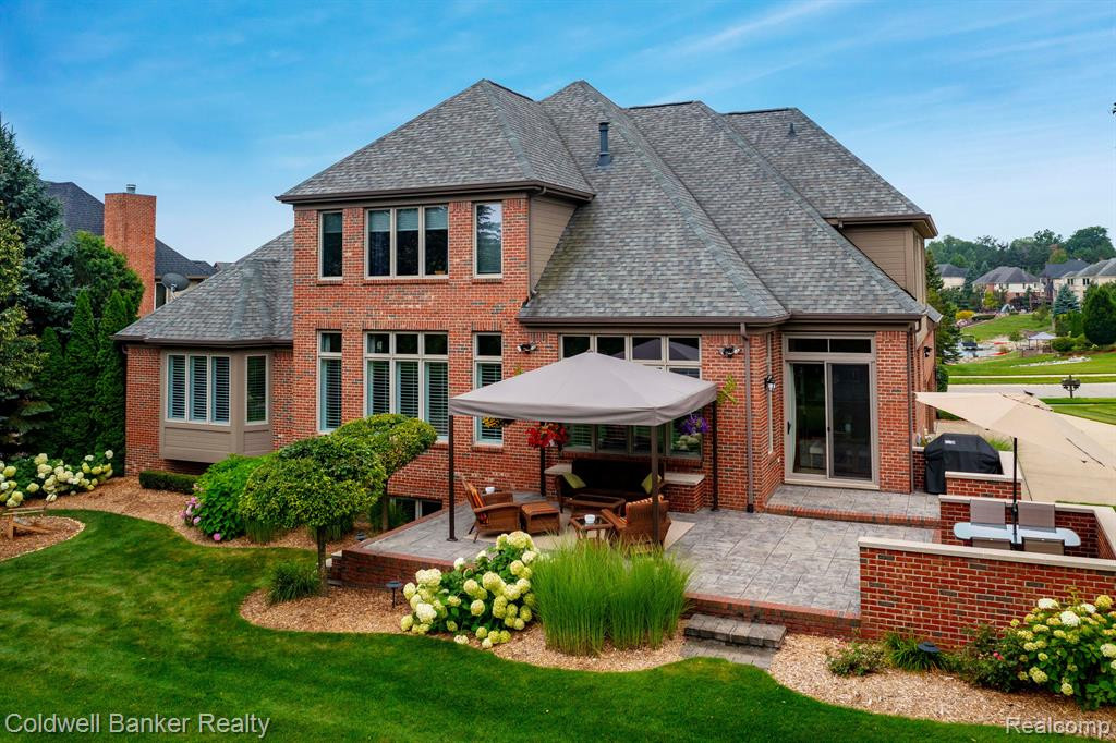 17960 RIDGEVIEW Drive, Northville, MI 48168 — Photo 10