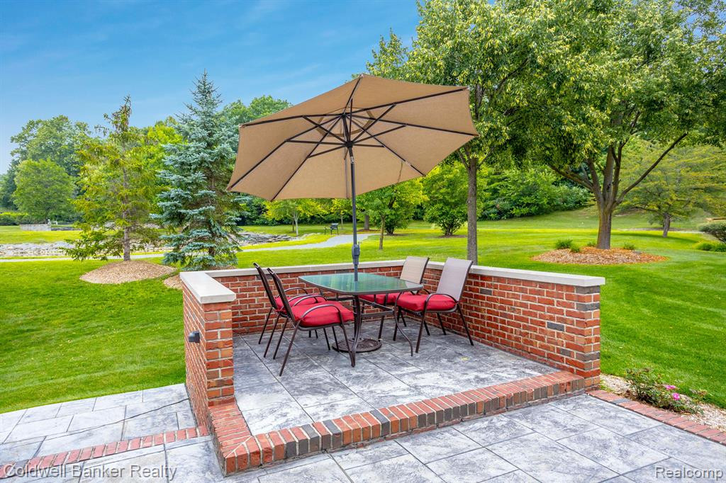 17960 RIDGEVIEW Drive, Northville, MI 48168 — Photo 14