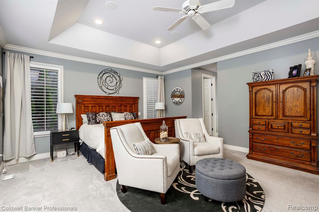 17960 RIDGEVIEW Drive, Northville, MI 48168 — Photo 38