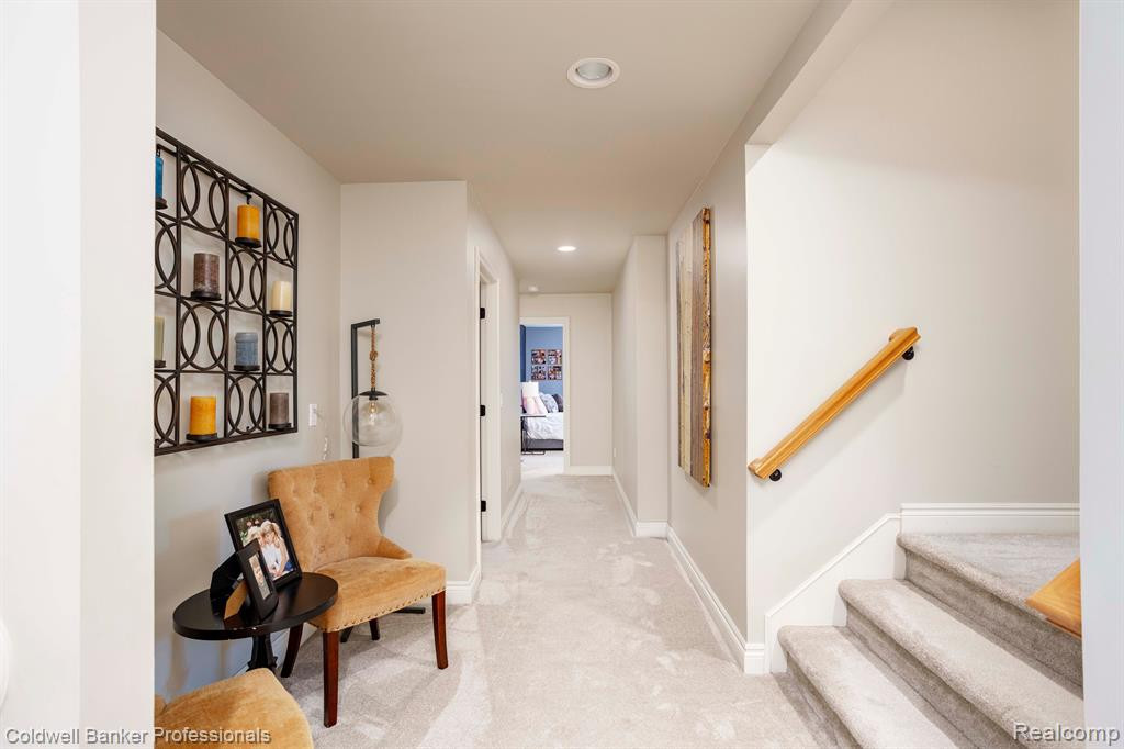17960 RIDGEVIEW Drive, Northville, MI 48168 — Photo 41
