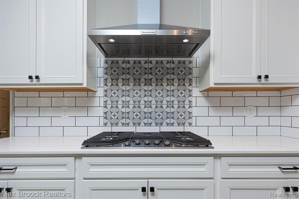 2845 DILLON Drive, Ann Arbor, MI 48105 — Photo 10
