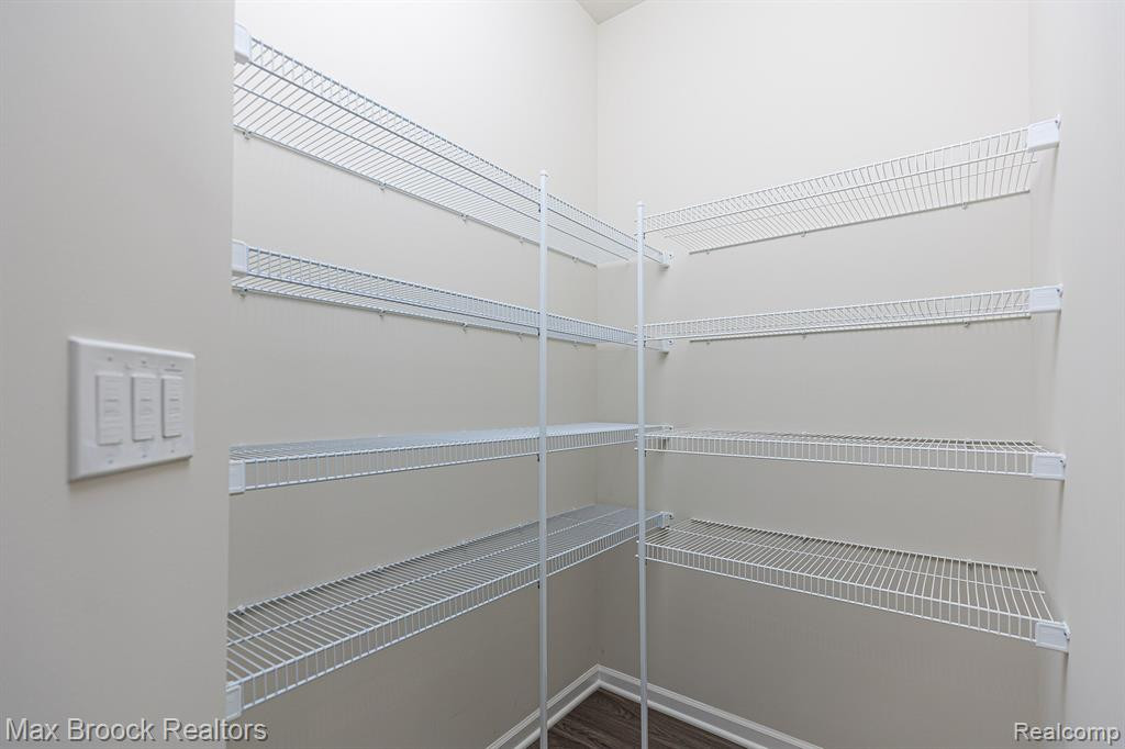 2845 DILLON Drive, Ann Arbor, MI 48105 — Photo 18