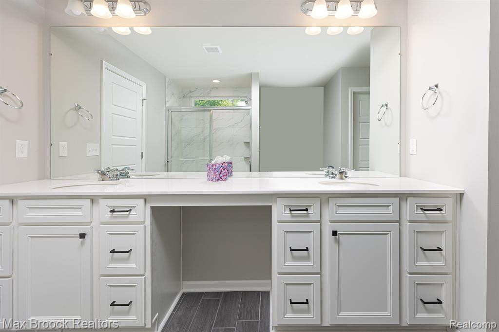 2845 DILLON Drive, Ann Arbor, MI 48105 — Photo 26