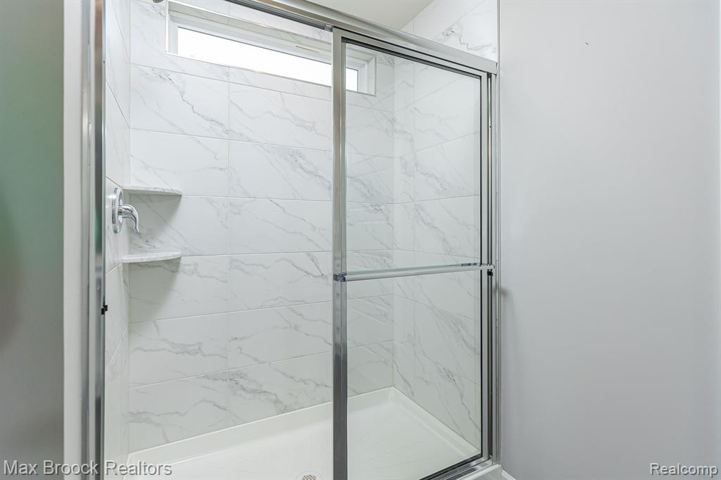 2845 DILLON Drive, Ann Arbor, MI 48105 — Photo 27