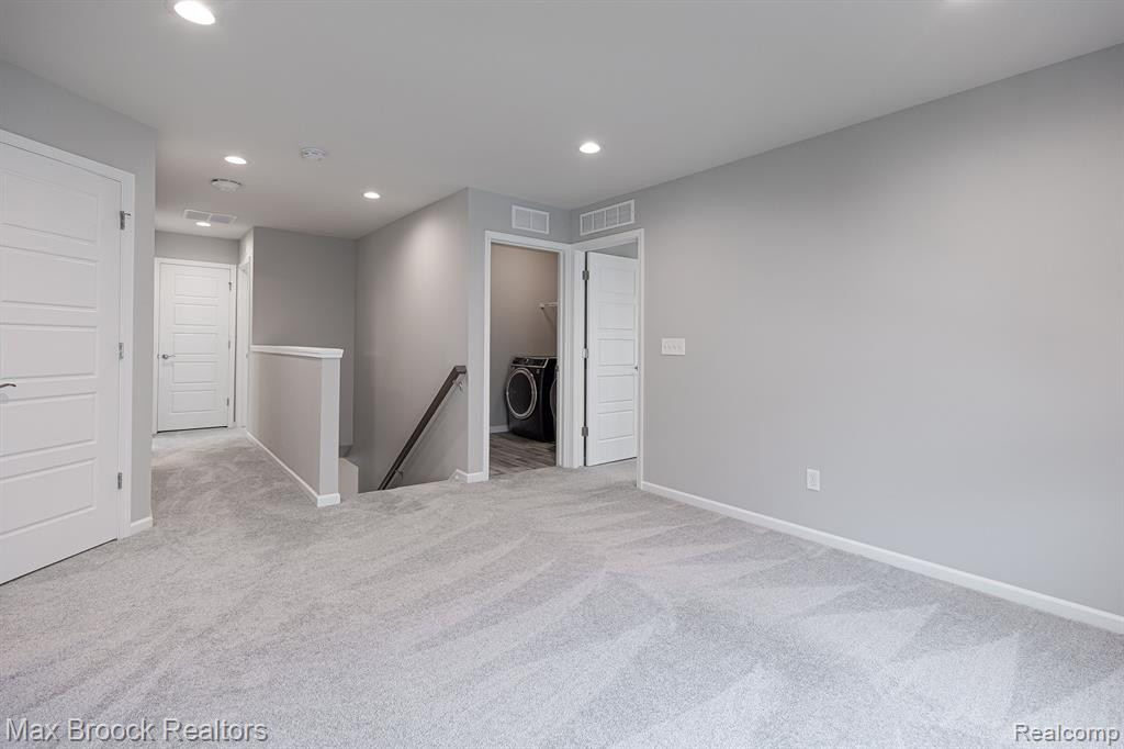 2845 DILLON Drive, Ann Arbor, MI 48105 — Photo 28