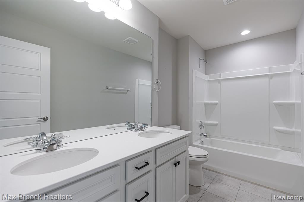 2845 DILLON Drive, Ann Arbor, MI 48105 — Photo 30