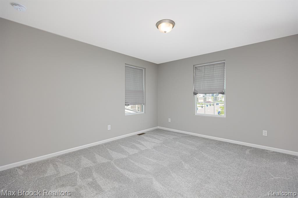 2845 DILLON Drive, Ann Arbor, MI 48105 — Photo 33