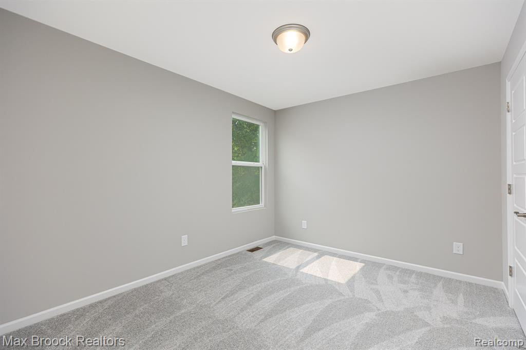 2845 DILLON Drive, Ann Arbor, MI 48105 — Photo 35