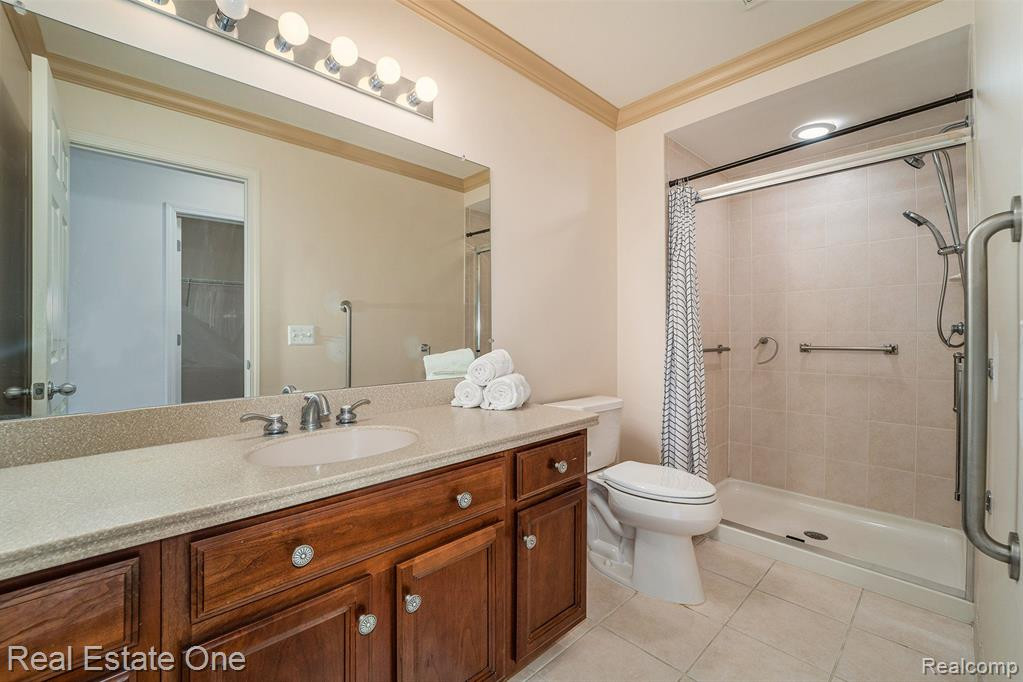 40826 LENOX PARK Drive, Novi, MI 48377 — Photo 12