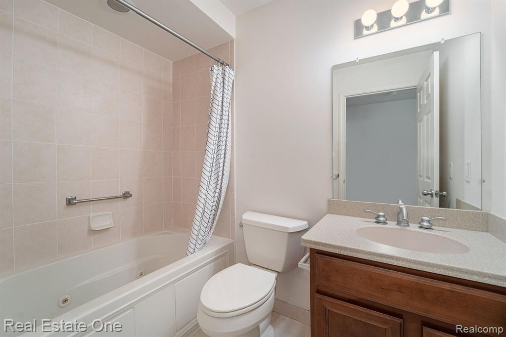 40826 LENOX PARK Drive, Novi, MI 48377 — Photo 14