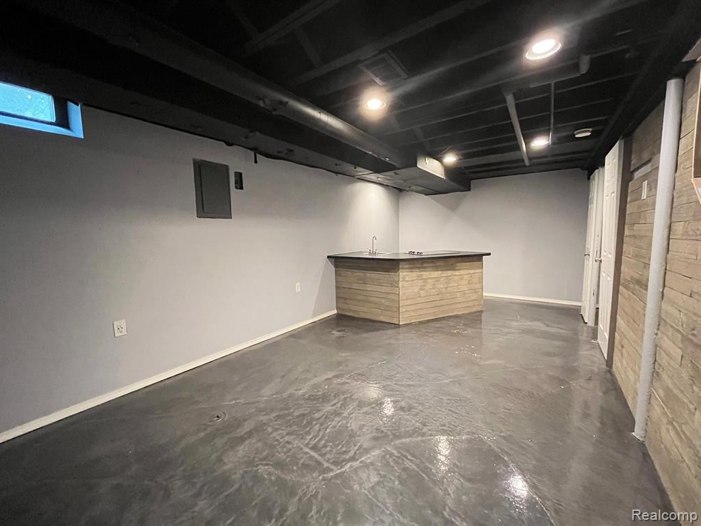 3138 LINDENWOOD Drive, Dearborn, MI 48120 — Photo 11