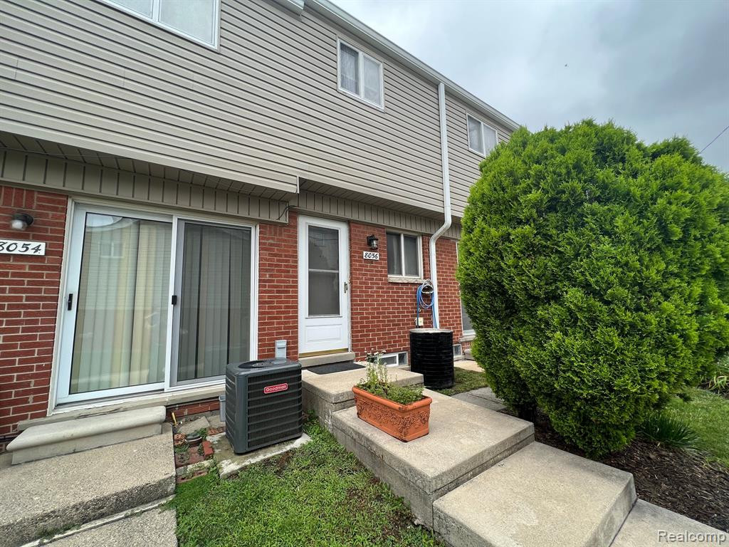 8056 COVENTRY Street, Westland, MI — Photo 24