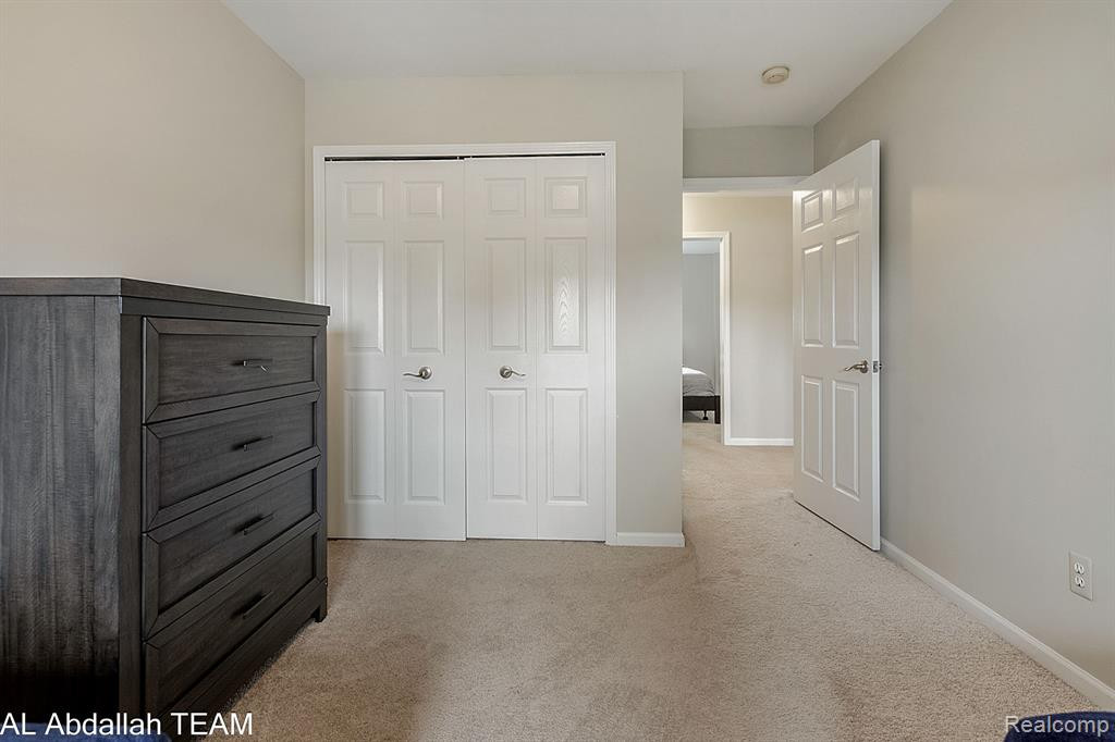 6599 ROBINDALE Drive, Ypsilanti, MI 48197 — Photo 27
