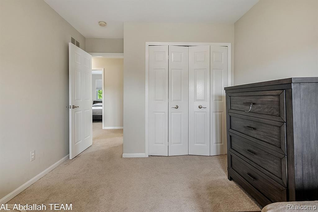 6599 ROBINDALE Drive, Ypsilanti, MI 48197 — Photo 30
