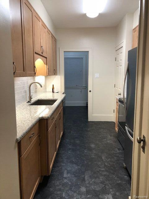 808 E 11 MILE Road, Royal Oak, MI 48067 — Photo 5