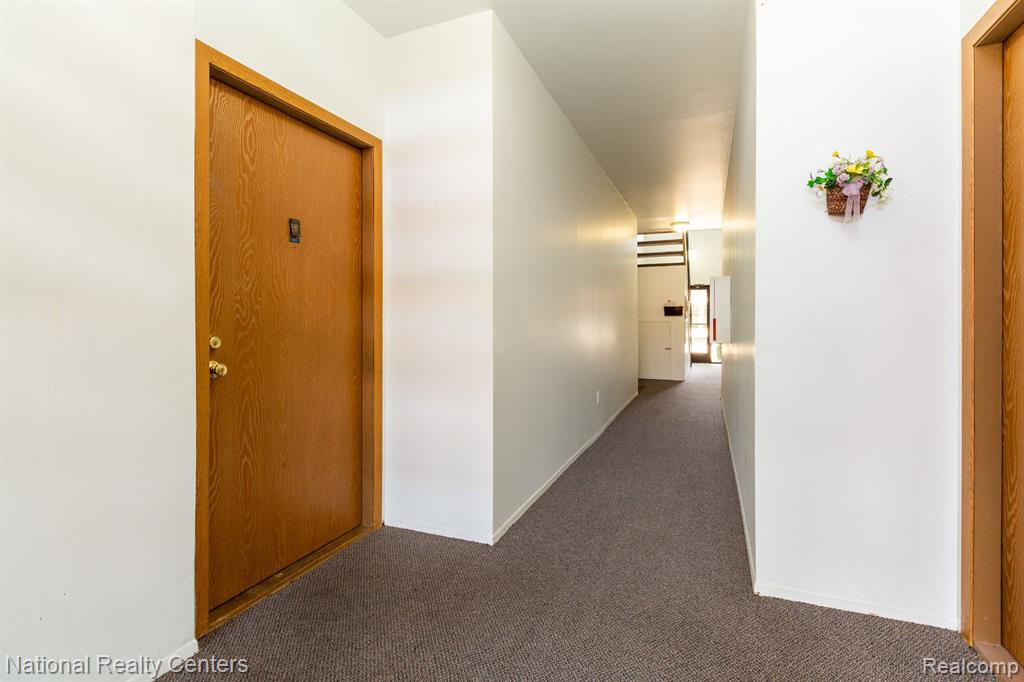 7624 MANOR CIRCLE, #103, Westland, MI — Photo 5