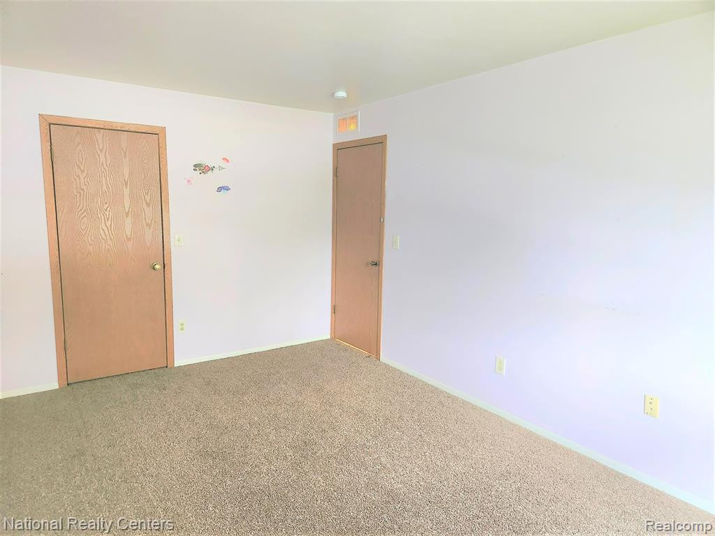 7624 MANOR CIRCLE, #103, Westland, MI — Photo 16