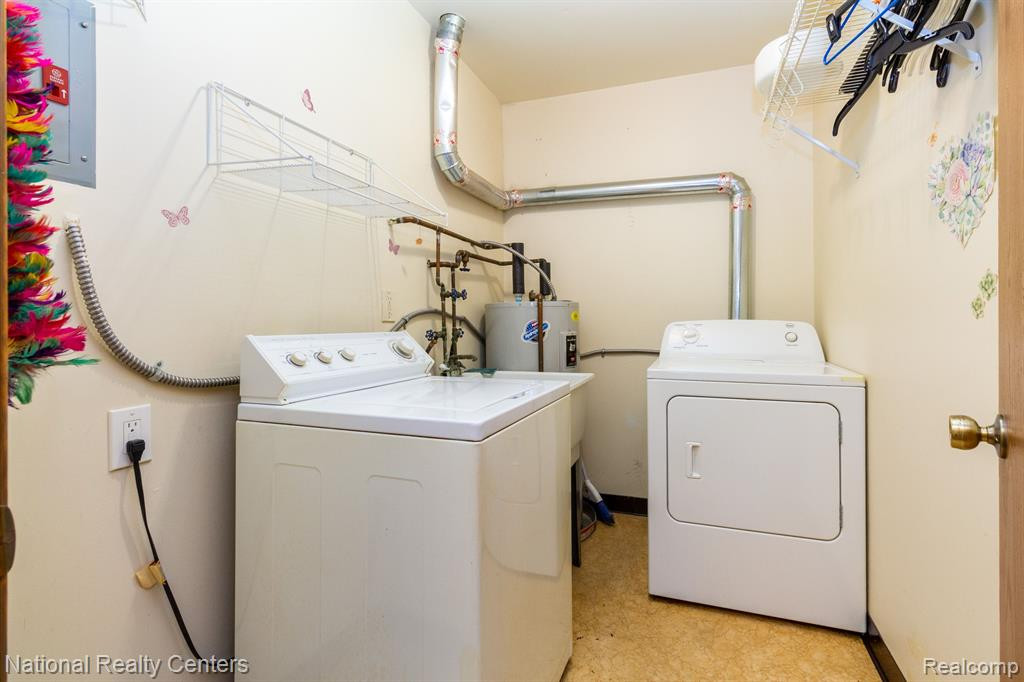 7624 MANOR CIRCLE, #103, Westland, MI — Photo 20