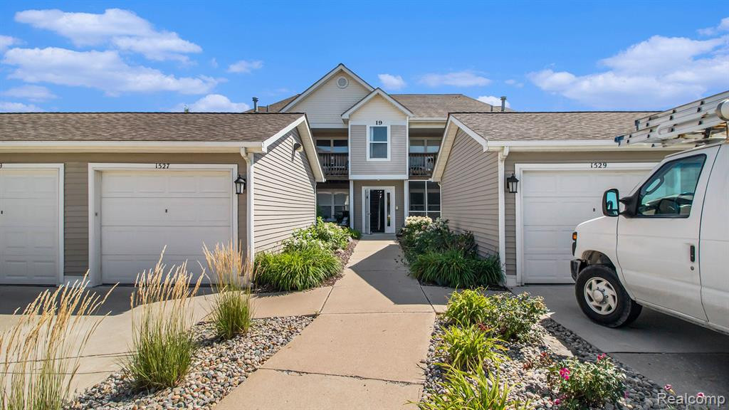 1535 WEATHERSTONE Drive, Ann Arbor, MI 48108 — Photo 3