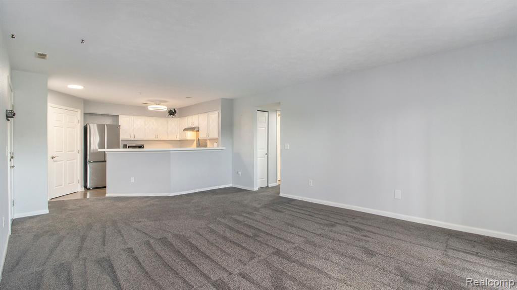 1535 WEATHERSTONE Drive, Ann Arbor, MI 48108 — Photo 6