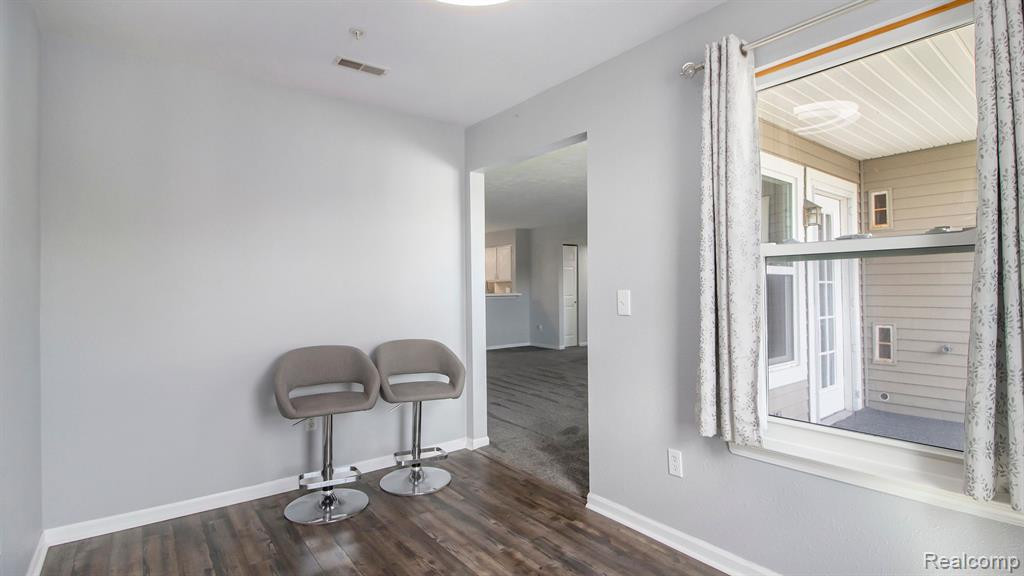 1535 WEATHERSTONE Drive, Ann Arbor, MI 48108 — Photo 11