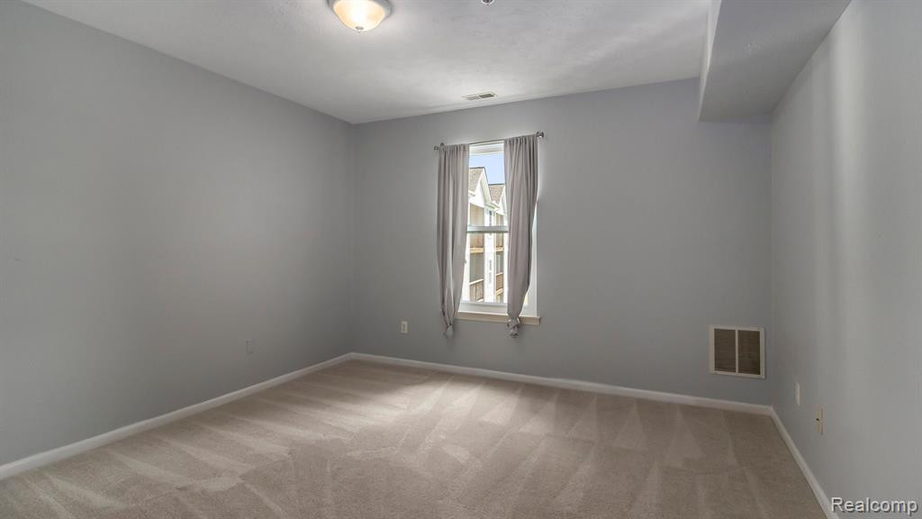1535 WEATHERSTONE Drive, Ann Arbor, MI 48108 — Photo 14