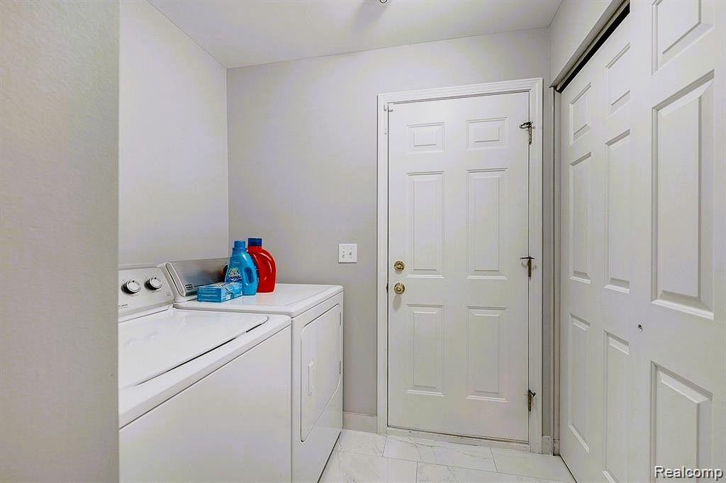 1998 CEDAR VALLEY Drive, Canton, MI 48188 — Photo 6