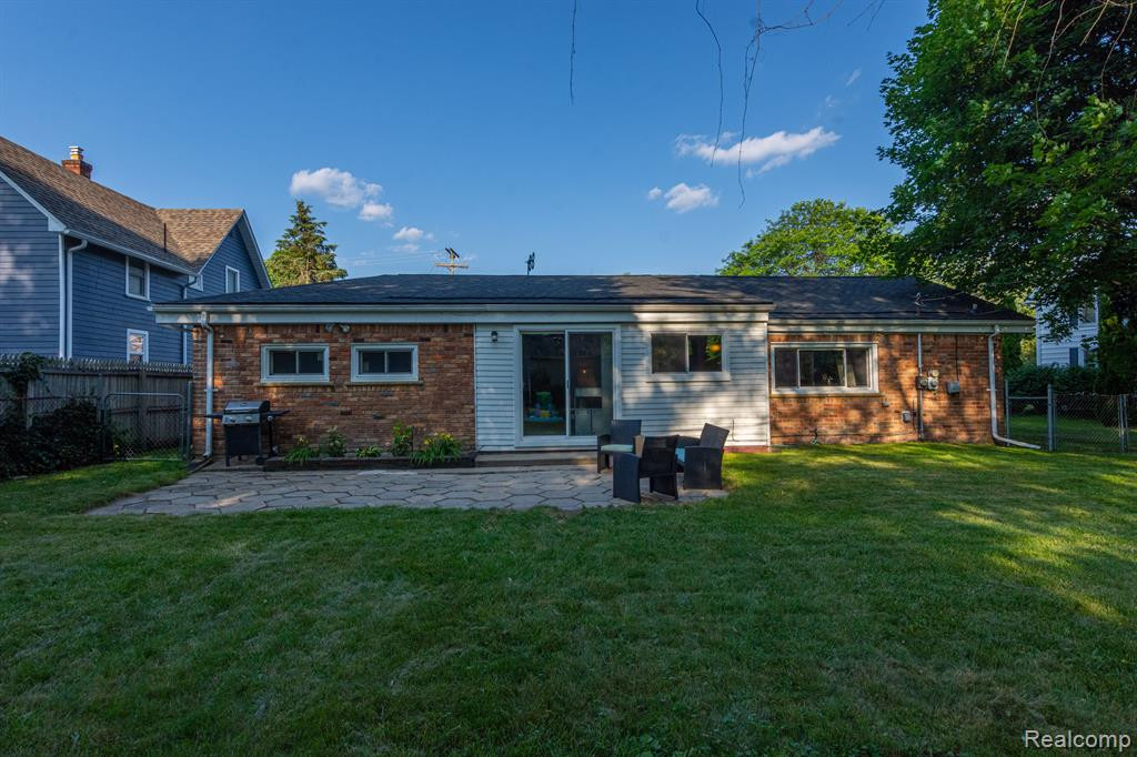 59 MECHANIC Street, Oxford, MI 48371 — Photo 3