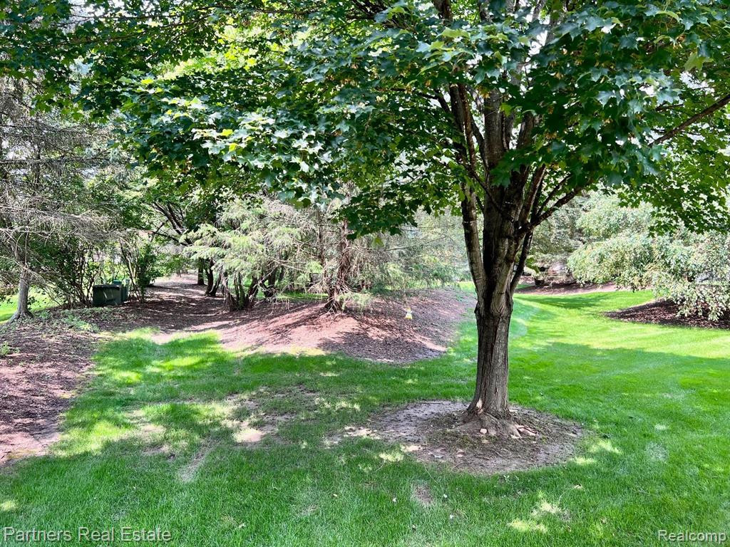 347 WOODFIELD SQUARE Lane, 106, Brighton, MI 48116 — Photo 4