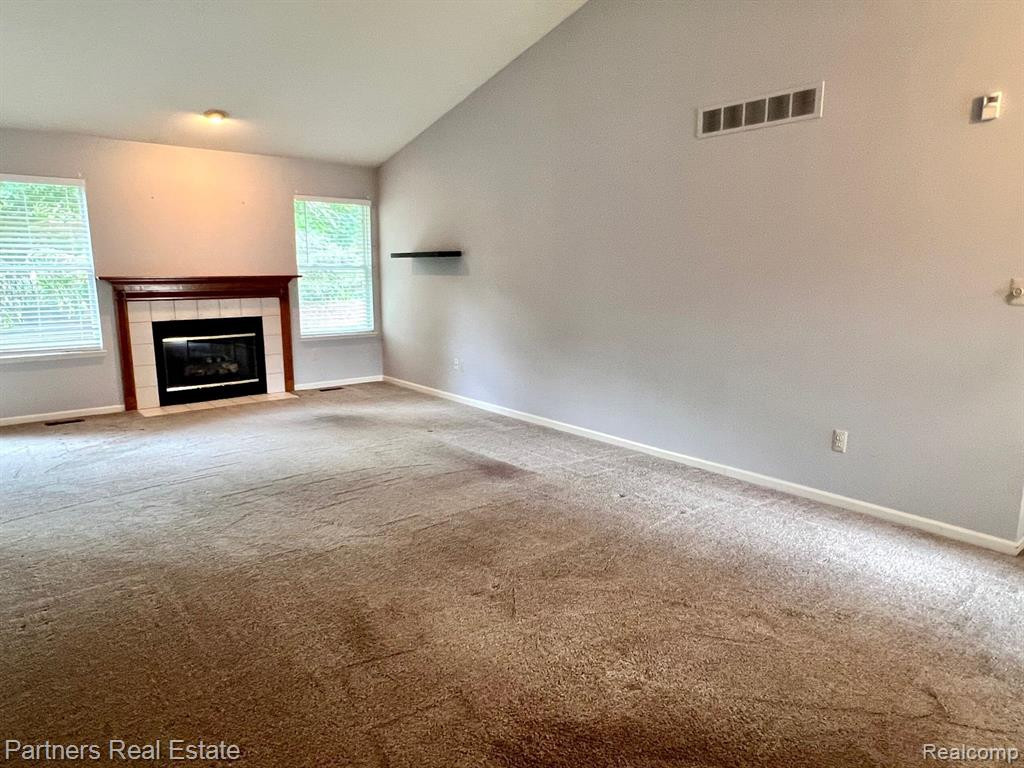 347 WOODFIELD SQUARE Lane, 106, Brighton, MI 48116 — Photo 7