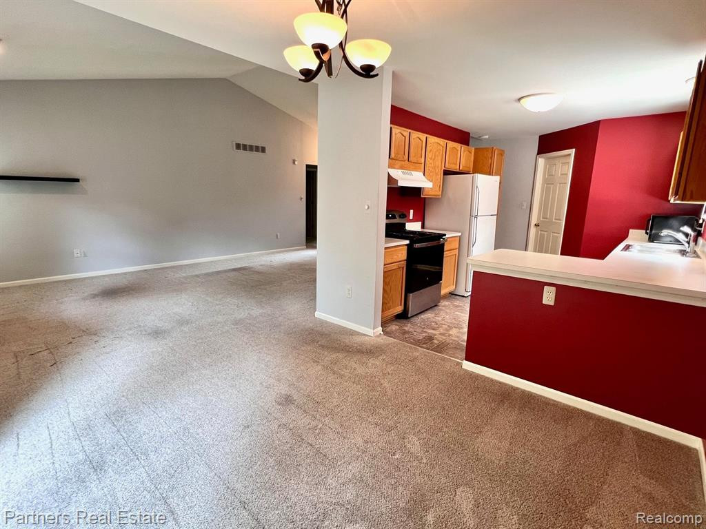 347 WOODFIELD SQUARE Lane, 106, Brighton, MI 48116 — Photo 15
