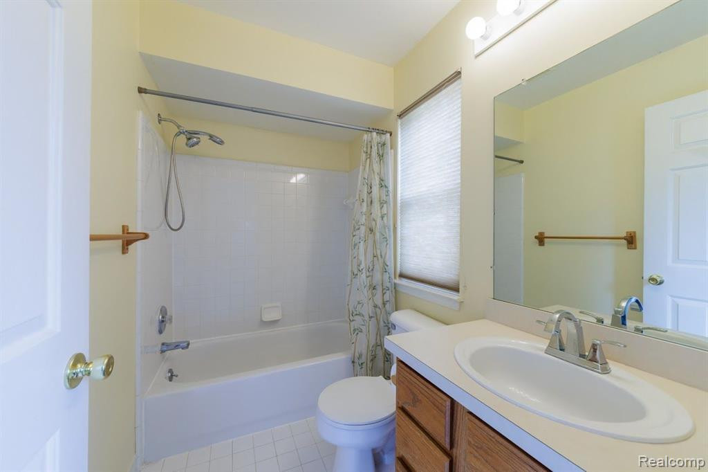 41461 BOBCAT Court, Canton, MI 48188 — Photo 20