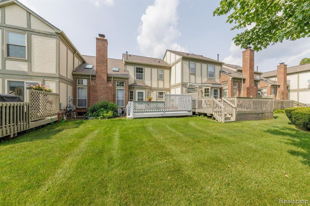 41461 BOBCAT Court, Canton, MI 48188 — Photo 32